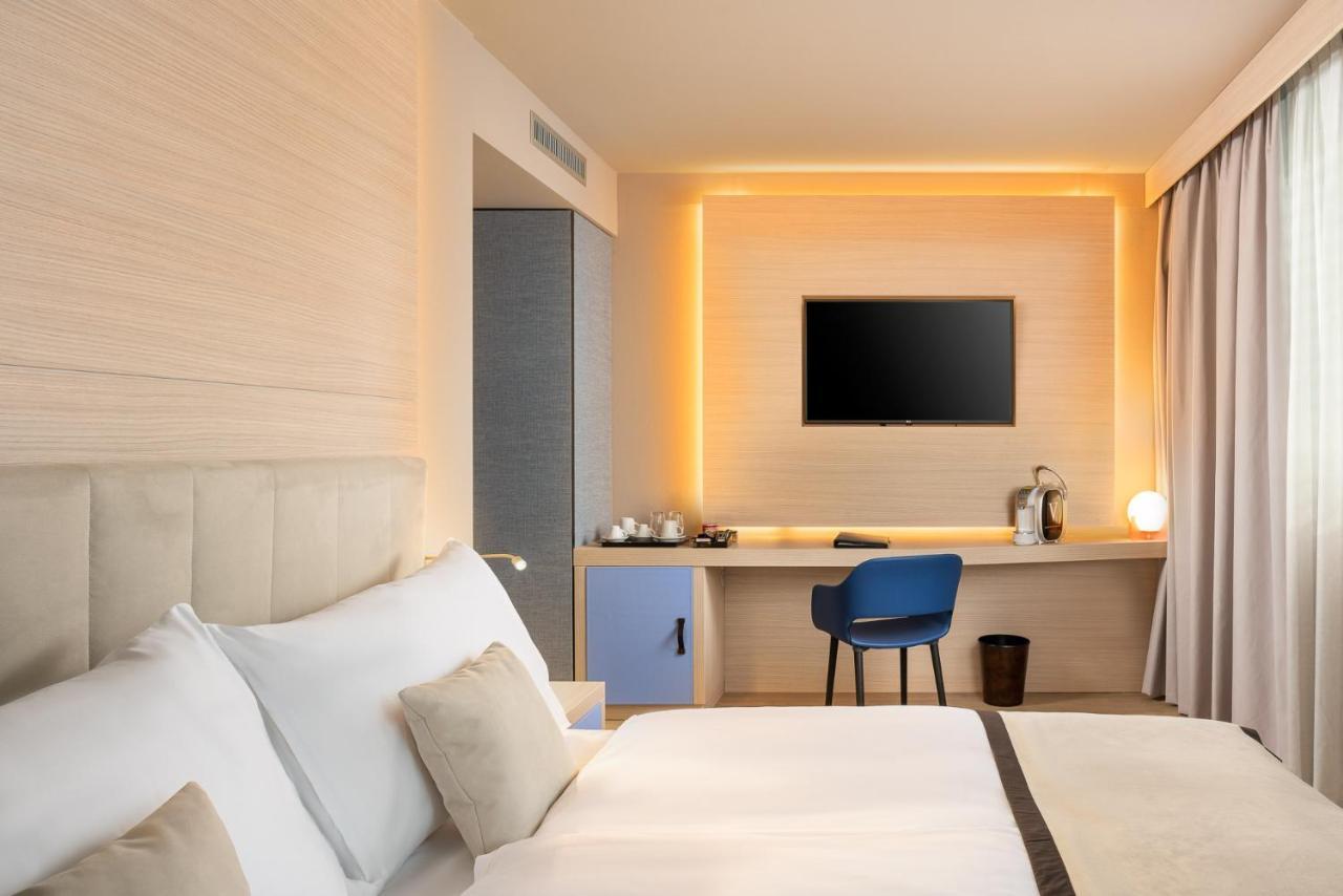 Hotel Vatel 4* Superior Martigny Екстер'єр фото