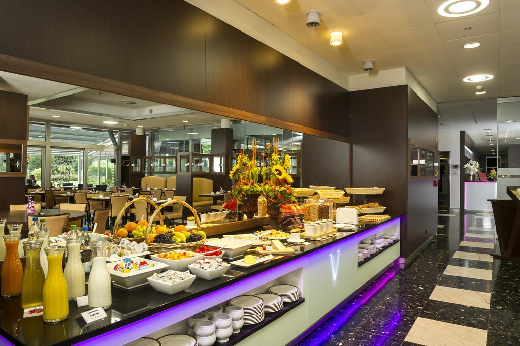 Hotel Vatel 4* Superior Martigny Екстер'єр фото